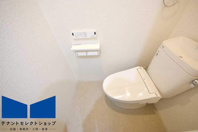 貸店舗・事務所　平野区本町5丁目　広さ約10坪　EVあり　トイレあり　ワンフロア貸し　 その他