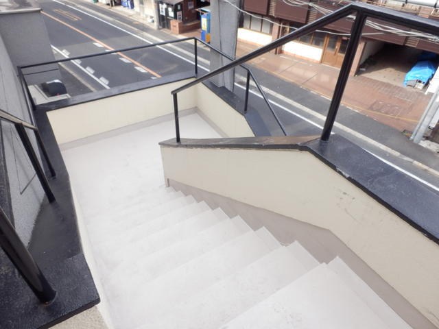 貸店舗・事務所　大阪市 平野区 加美南５丁目　広さ約１１坪　トイレあり　国道２５号線沿い　リッツ三番館 その他