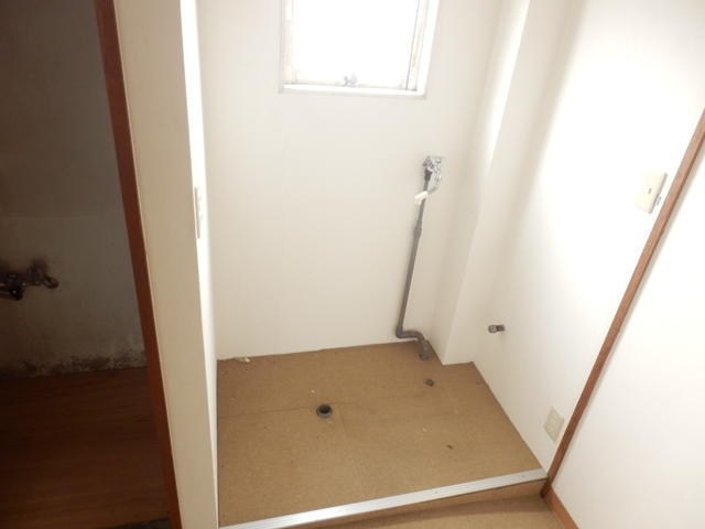 貸店舗・事務所　大阪市 平野区 加美南５丁目　広さ約１１坪　トイレあり　国道２５号線沿い　リッツ三番館 ベッドルーム