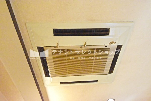 貸店舗・事務所　大阪市 平野区加美北１丁目　広さ約６坪　スナック跡　路面店　角区画　フローララポルテ その他