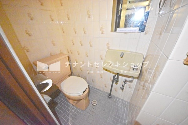 貸店舗・事務所　大阪市 平野区加美北１丁目　広さ約６坪　スナック跡　路面店　角区画　フローララポルテ ベランダ