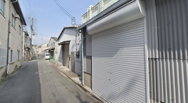 貸工場・倉庫　東大阪市 若江東町６丁目　広さ約３３坪　平屋建て　電動シャッターあり キッチン