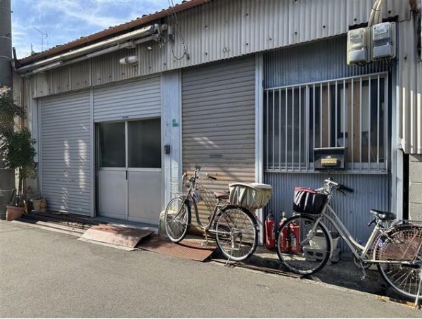貸倉庫工場　大阪市 平野区 瓜破３丁目　広さ21坪　トイレ有り　倉庫、軽作業所にオススメ その他