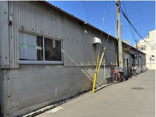 貸倉庫工場　大阪市 平野区 瓜破３丁目　広さ21坪　トイレ有り　倉庫、軽作業所にオススメ その他