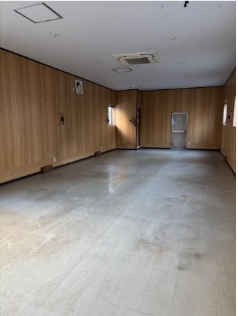 貸倉庫工場　大阪市 平野区 瓜破３丁目　広さ21坪　トイレ有り　倉庫、軽作業所にオススメ その他
