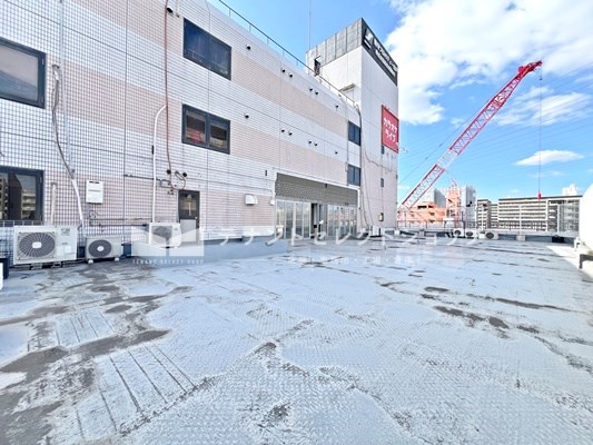 貸店舗・事務所　大阪市平野区 長吉長原１丁目　駅チカ　広さ約１７坪　トイレあり　EVあり　新栄プロパティー出戸 ベランダ