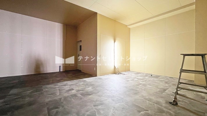 貸店舗・事務所　大阪市平野区 長吉長原１丁目　駅チカ　広さ約３０坪　新栄プロパティー出戸 その他