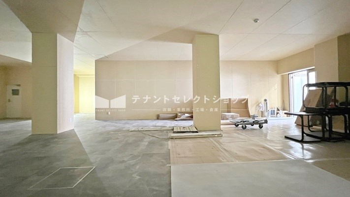 貸店舗・事務所　大阪市平野区 長吉長原１丁目　駅チカ　広さ約３０坪　新栄プロパティー出戸 ベッドルーム