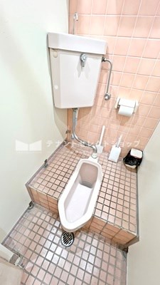 貸店舗・事務所　大阪市平野区 長吉長原１丁目　駅チカ　広さ約３０坪　新栄プロパティー出戸 ベランダ