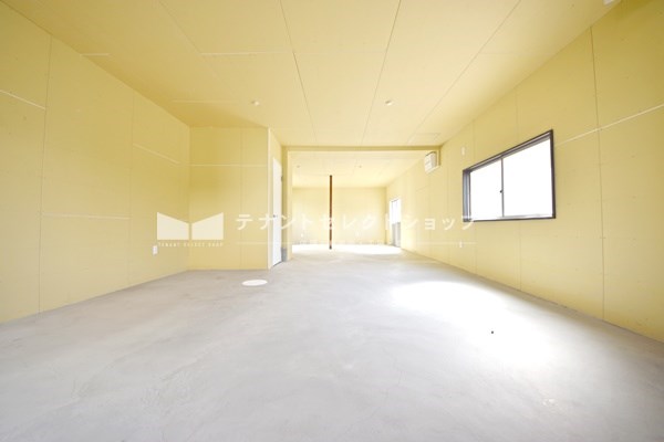 貸店舗・事務所　大阪市平野区 瓜破５丁目　広さ約１４坪　トイレあり　角地　重飲食可 その他