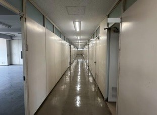 貸店舗・事務所　東大阪市 小阪２丁目 広さ約１５坪　飲食可　EVあり　ワイエム八戸ノ里 リビング