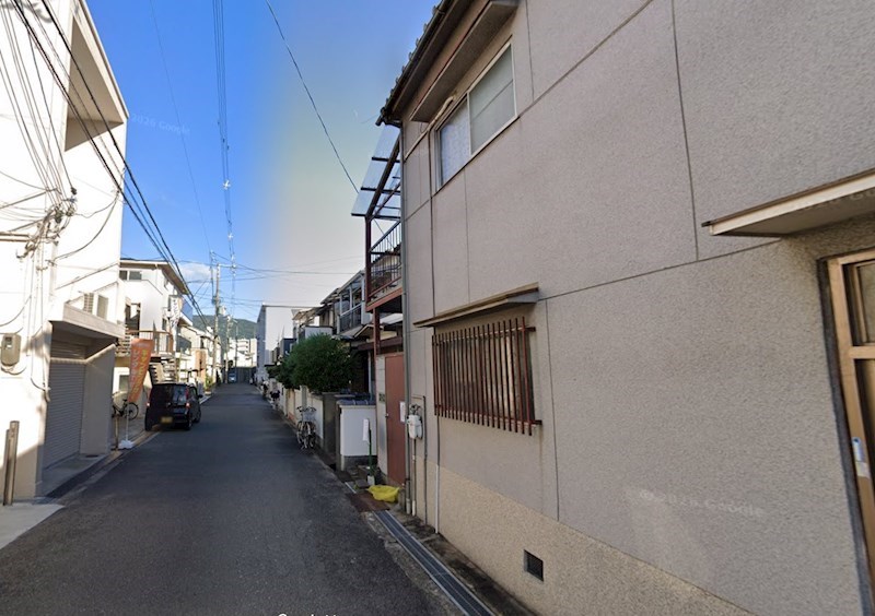 貸工場・倉庫 東大阪市 花園東町２丁目 広さ約２５坪　近隣商業地域 玄関