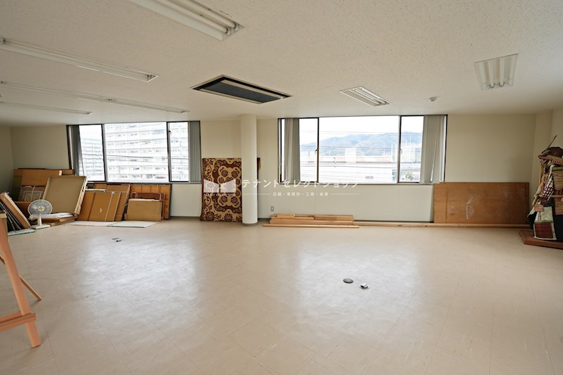 貸店舗・事務所　八尾市 弓削町１丁目 広さ約３０坪　EVあり　大和ビル その他