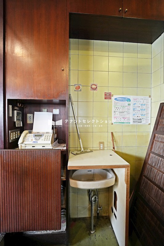 貸店舗・事務所　八尾市 弓削町１丁目 広さ約１３坪　飲食店可　路面店　ロードサイド その他