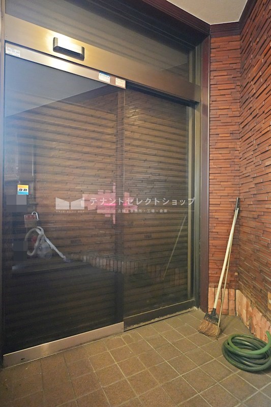 貸店舗・事務所　八尾市 弓削町１丁目 広さ約１３坪　飲食店可　路面店　ロードサイド その他