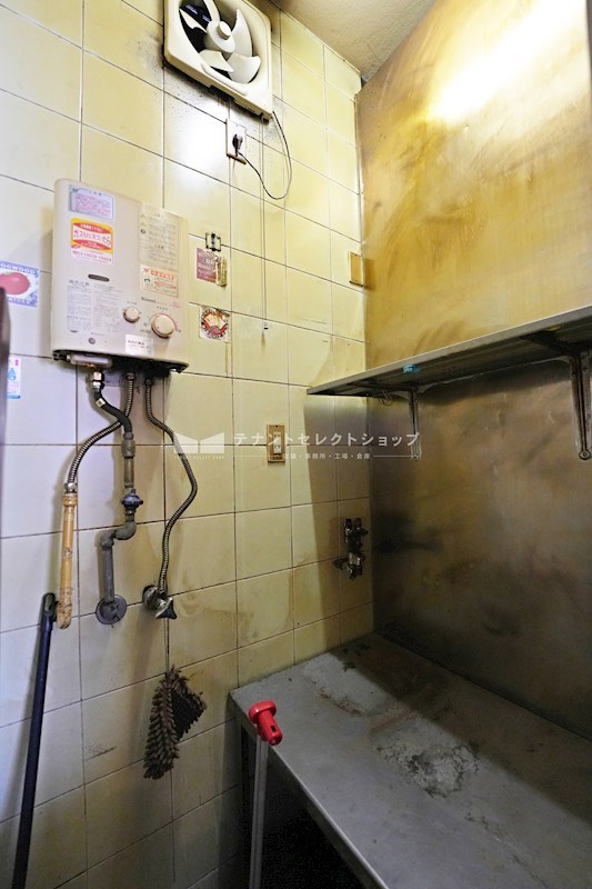 貸店舗・事務所　八尾市 弓削町１丁目 広さ約１３坪　飲食店可　路面店　ロードサイド 風呂画像
