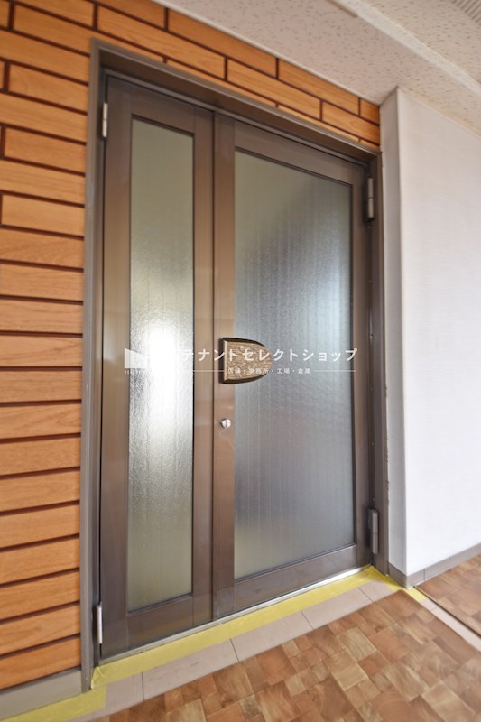 貸店舗・事務所　八尾市 弓削町１丁目 広さ約１３坪　EVあり　大和ビル ベランダ