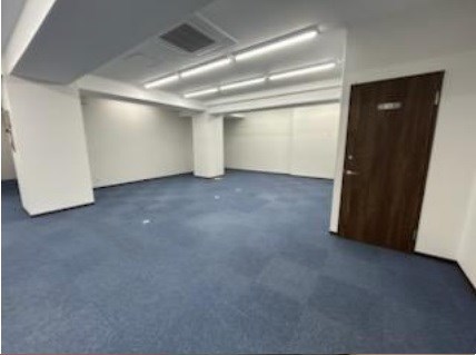 貸店舗・事務所　大阪市 平野区瓜破２丁目　広さ約８７坪　オフィス使用居抜き　阪谷門１番館 その他