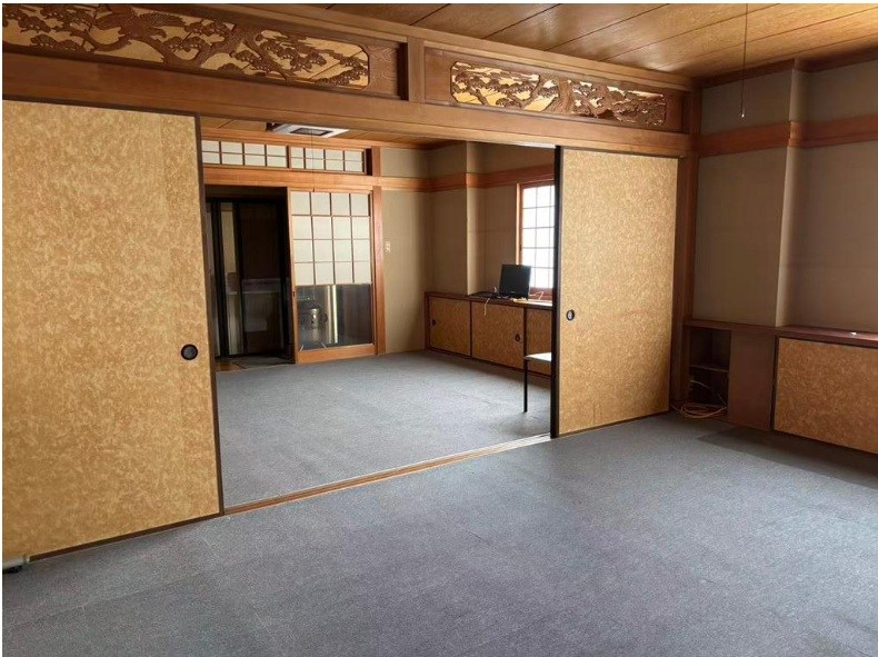 貸店舗・事務所　東大阪市 高井田西１丁目　広さ延べ約１５２坪　EVあり　準工業地域 リビング