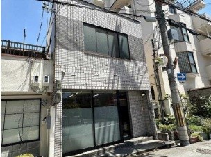 貸店舗・事務所　東大阪市 高井田元町２丁目　広さ延べ２３坪　高井田元町2階建貸事務所 外観