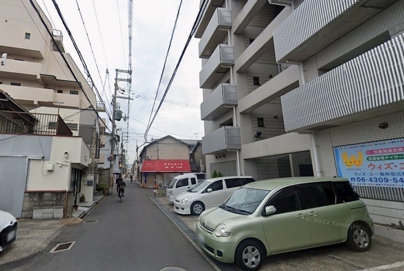 貸店舗・事務所　東大阪市 高井田元町２丁目　広さ延べ２３坪　高井田元町2階建貸事務所 ベランダ