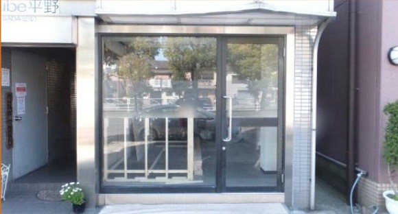 貸店舗・事務所　大阪市平野区 背戸口４丁目　広さ約６坪　トイレあり　内環状線沿い　重飲食不可　キューブ平野 リビング