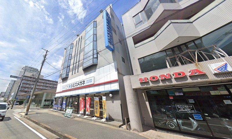 貸店舗・事務所　東大阪市 長栄寺　広さ約１７坪　EVあり　北西角　ツナガルビル 玄関