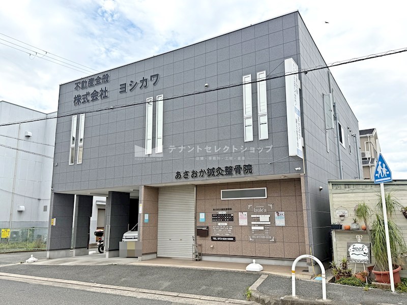 貸店舗・事務所　八尾市 沼３丁目　広さ約１３坪　敷地内駐車場あり　ヨシカワビル その他