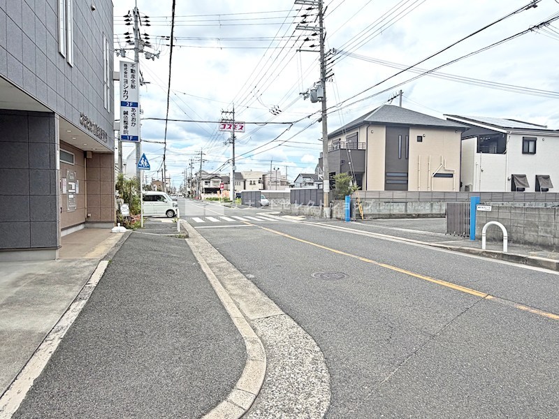 貸店舗・事務所　八尾市 沼３丁目　広さ約１３坪　敷地内駐車場あり　ヨシカワビル その他