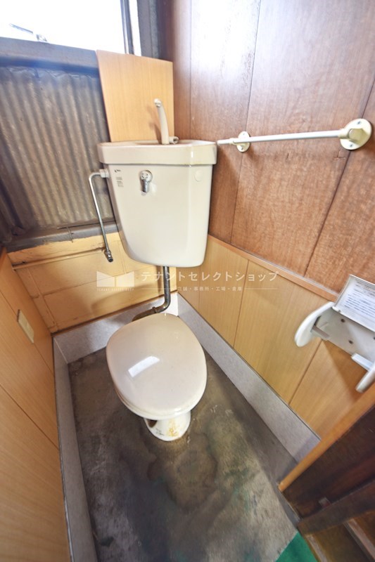 貸倉庫・事務所　八尾市 高美町６丁目　広さ約１５坪　平屋建て　八尾高美町倉庫 ベランダ