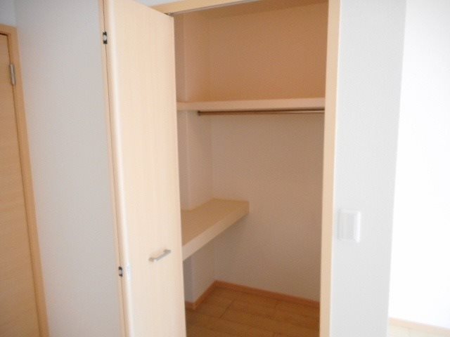ラージ 収納