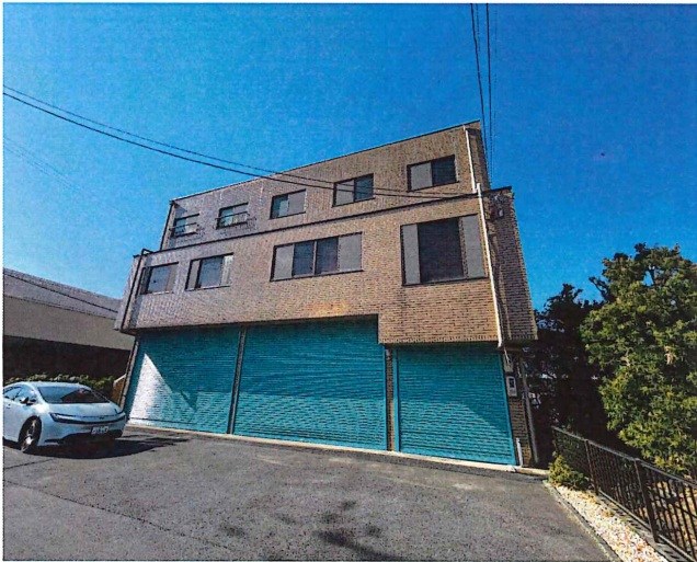 貸倉庫・事務所　八尾市 服部川１丁目　広さ延べ２５８坪　駐車６～７台可　旧外環状線沿い　服部川倉庫 外観