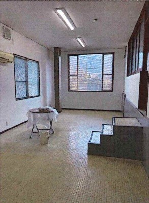 貸倉庫・事務所　八尾市 服部川１丁目　広さ延べ２５８坪　駐車６～７台可　旧外環状線沿い　服部川倉庫 キッチン