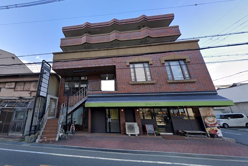貸店舗・事務所　東大阪市 鴻池元町　広さ約３５坪　ディアハイム鴻池２階 外観