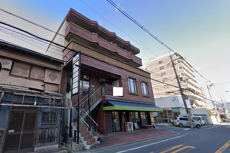 貸店舗・事務所　東大阪市 鴻池元町　広さ約３５坪　ディアハイム鴻池２階 玄関