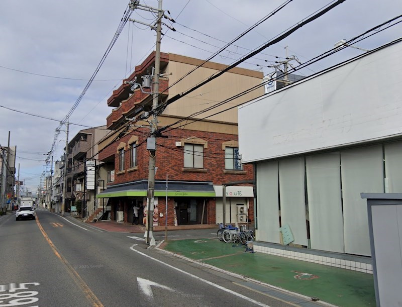 貸店舗・事務所　東大阪市 鴻池元町　広さ約３５坪　ディアハイム鴻池２階 リビング