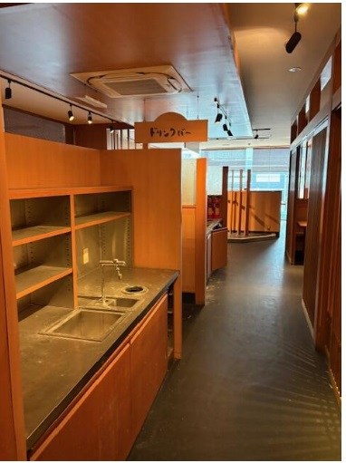 貸店舗・事務所　大阪市平野区 瓜破２丁目　広さ約１０２坪　居抜き　飲食可　ｗｉｔｈビル ベッドルーム