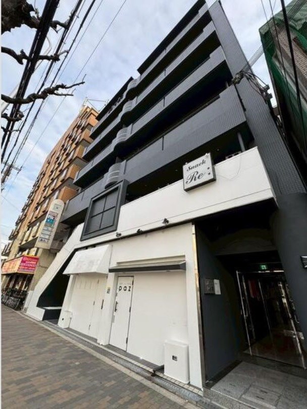 貸店舗・事務所　大阪市平野区 瓜破東２丁目　広さ約８坪　飲食可　EVあり　トイレあり　レバランス瓜破東 外観