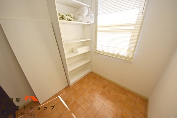 八尾市山本町4丁目戸建（５LDK） 収納