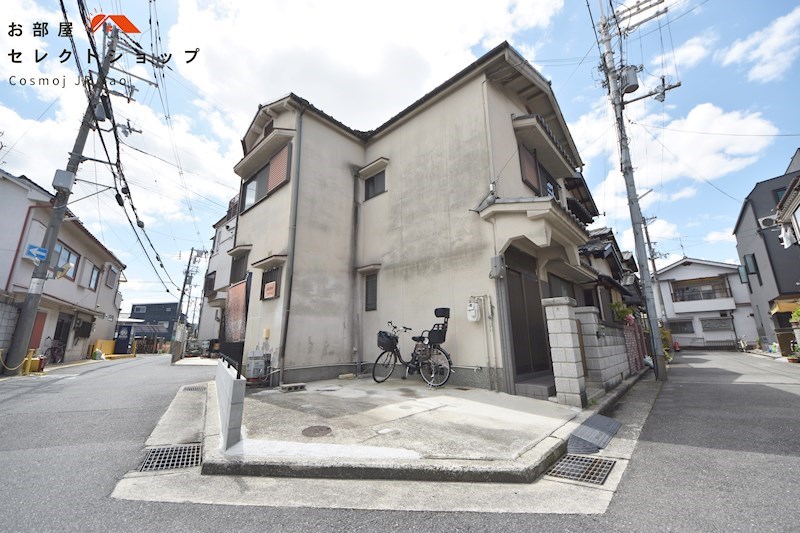 植松町2丁目戸建 駐車場
