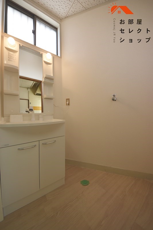 植松町2丁目戸建 洗面所