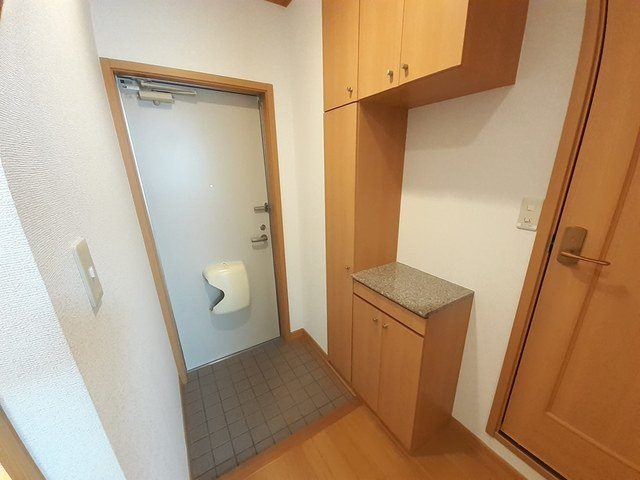 カーサセレノ 玄関