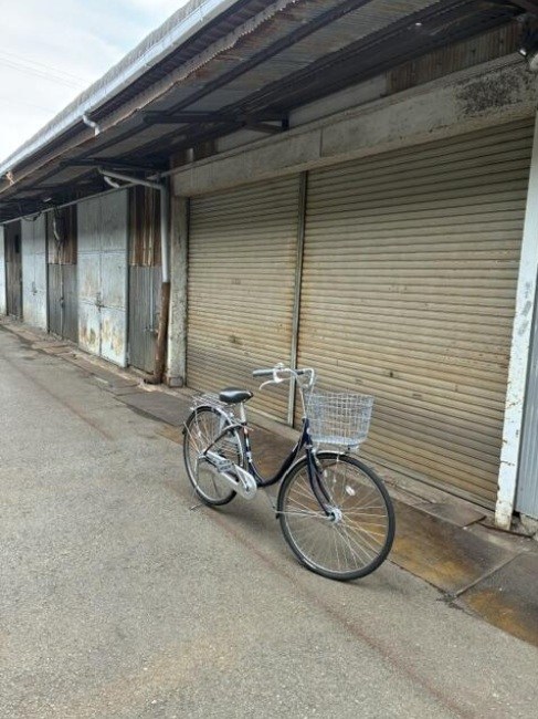貸工場・倉庫　東大阪市 森河内東１丁目　広さ約５１坪　トイレあり　 玄関