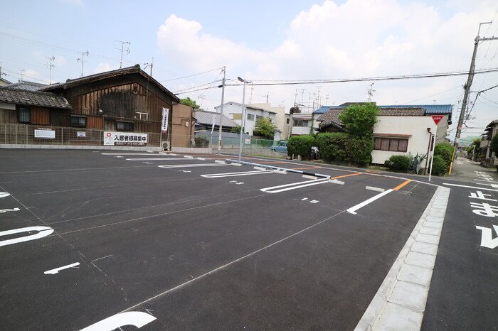 パークサイド金岡 駐車場