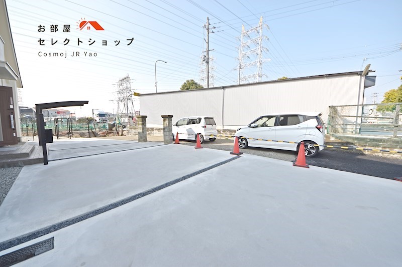 南太子堂5LDK戸建て 駐車場