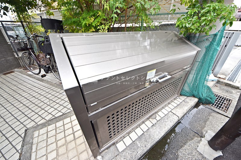 貸店舗・事務所　八尾市 北本町２丁目　広さ約２６坪　軽飲食可　路面店　角区画　アンリハイツ その他