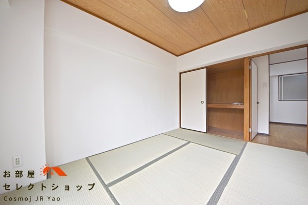 シャトーローレンス八尾 収納