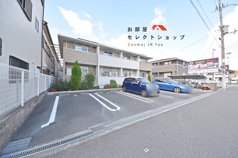 アイリスコート 駐車場