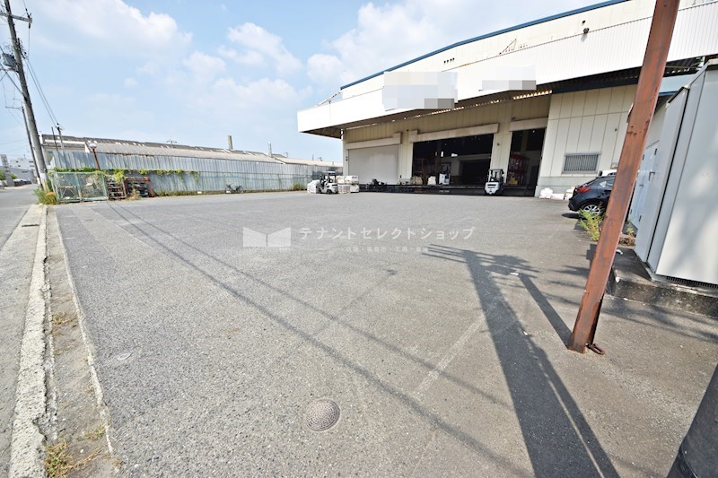 貸倉庫・工場　八尾市 老原９丁目　広さ延べ約９５０坪　前面駐車スペースあり　工業地域　八尾市老原倉庫 その他
