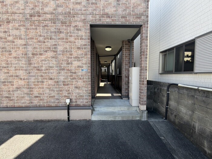 メゾンカムス エントランス